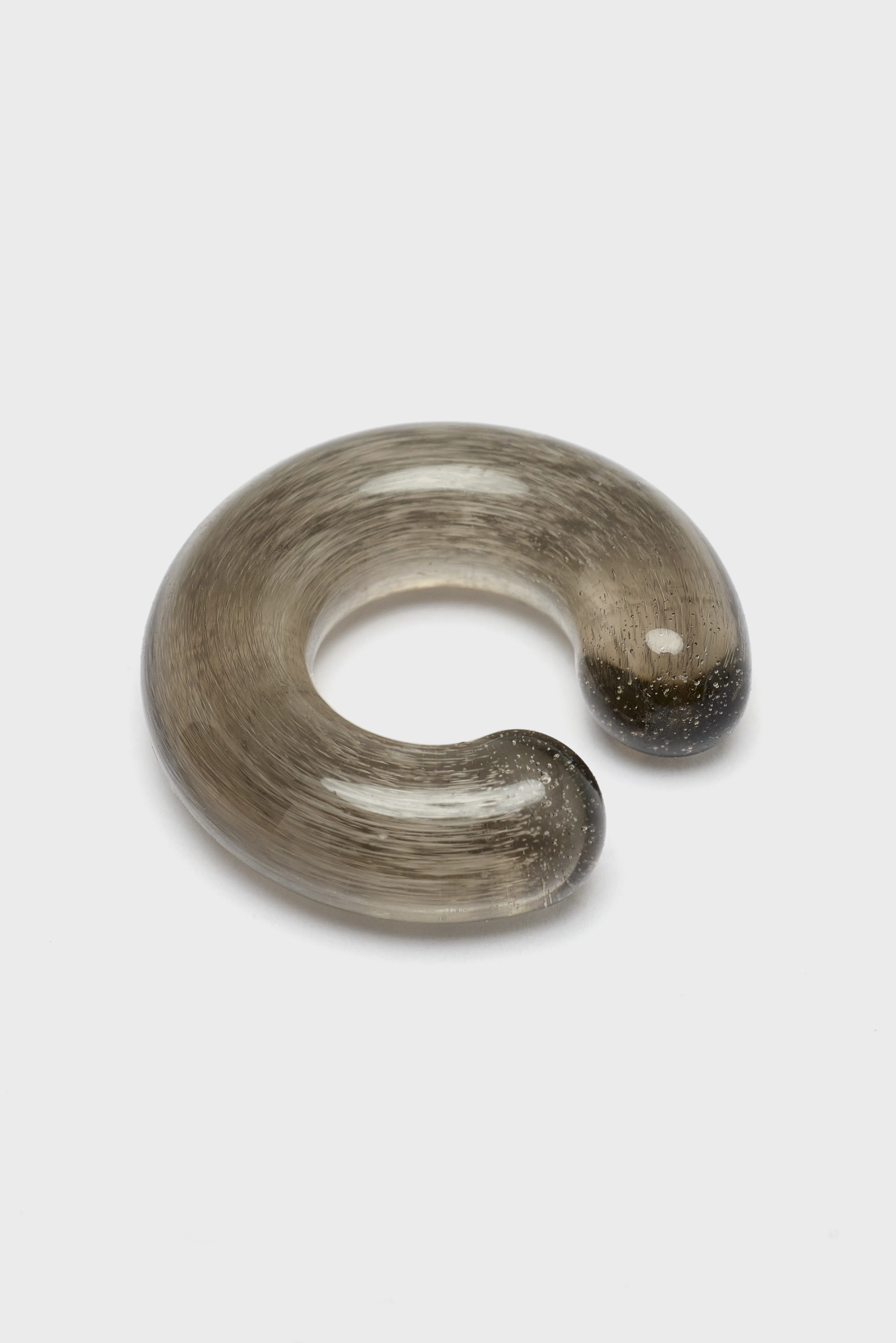 Bellerose Small Luminous Earcuff  (252 / W / BROWN)