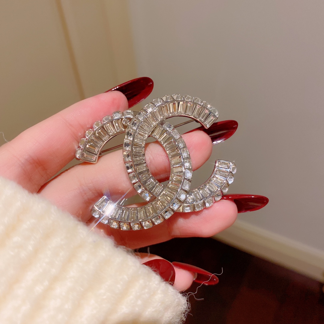 Chanel Rectangular Rhinestone CC Brooch - Original Replica Club