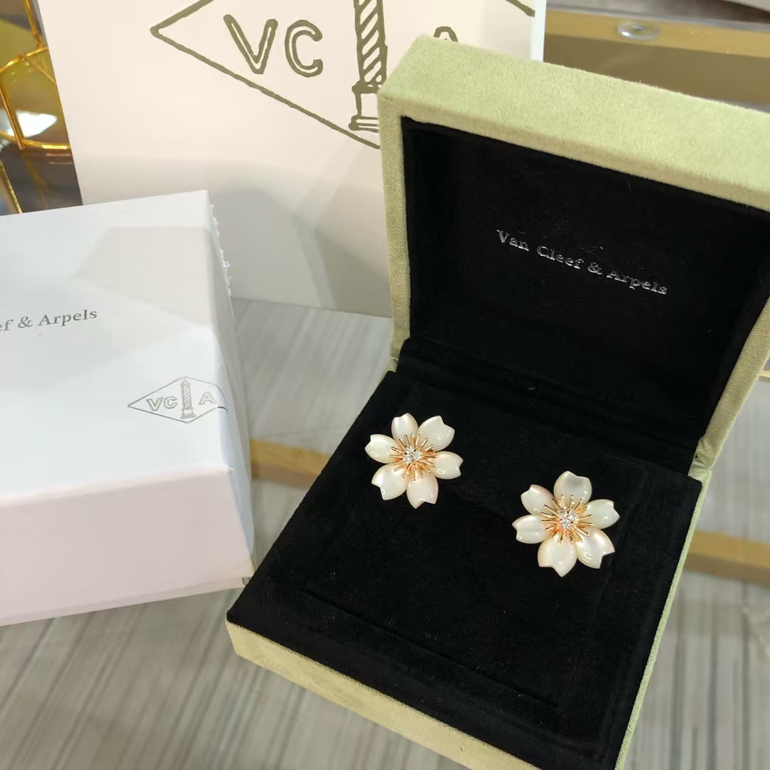 VCA Rose de Noël Christmas Earrings - Original Replica Club