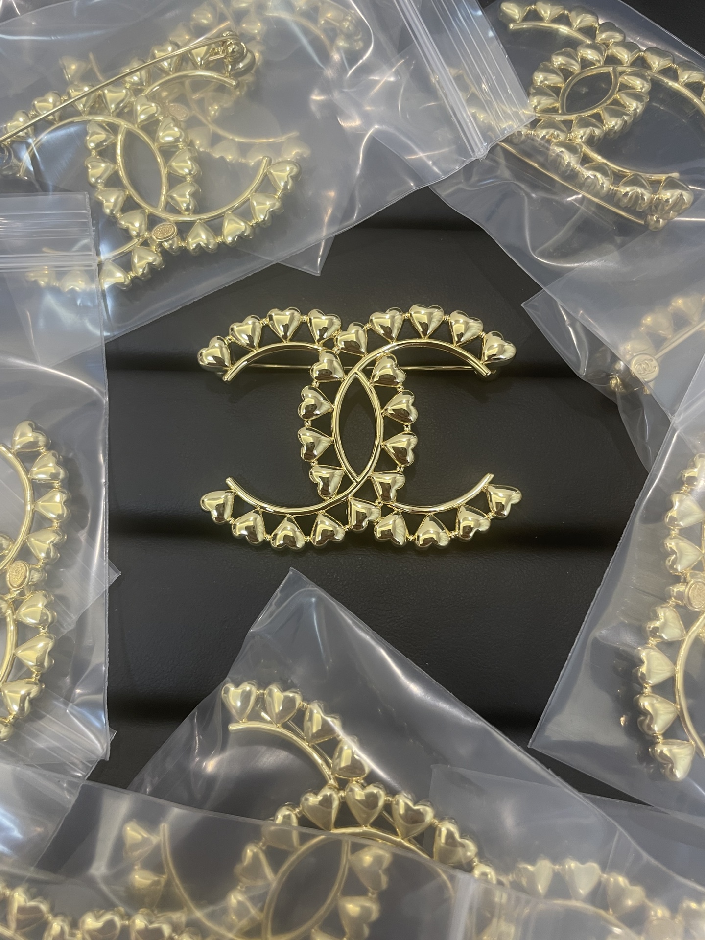 Chanel Smll Hearts CC Brooch - Original Replica Club