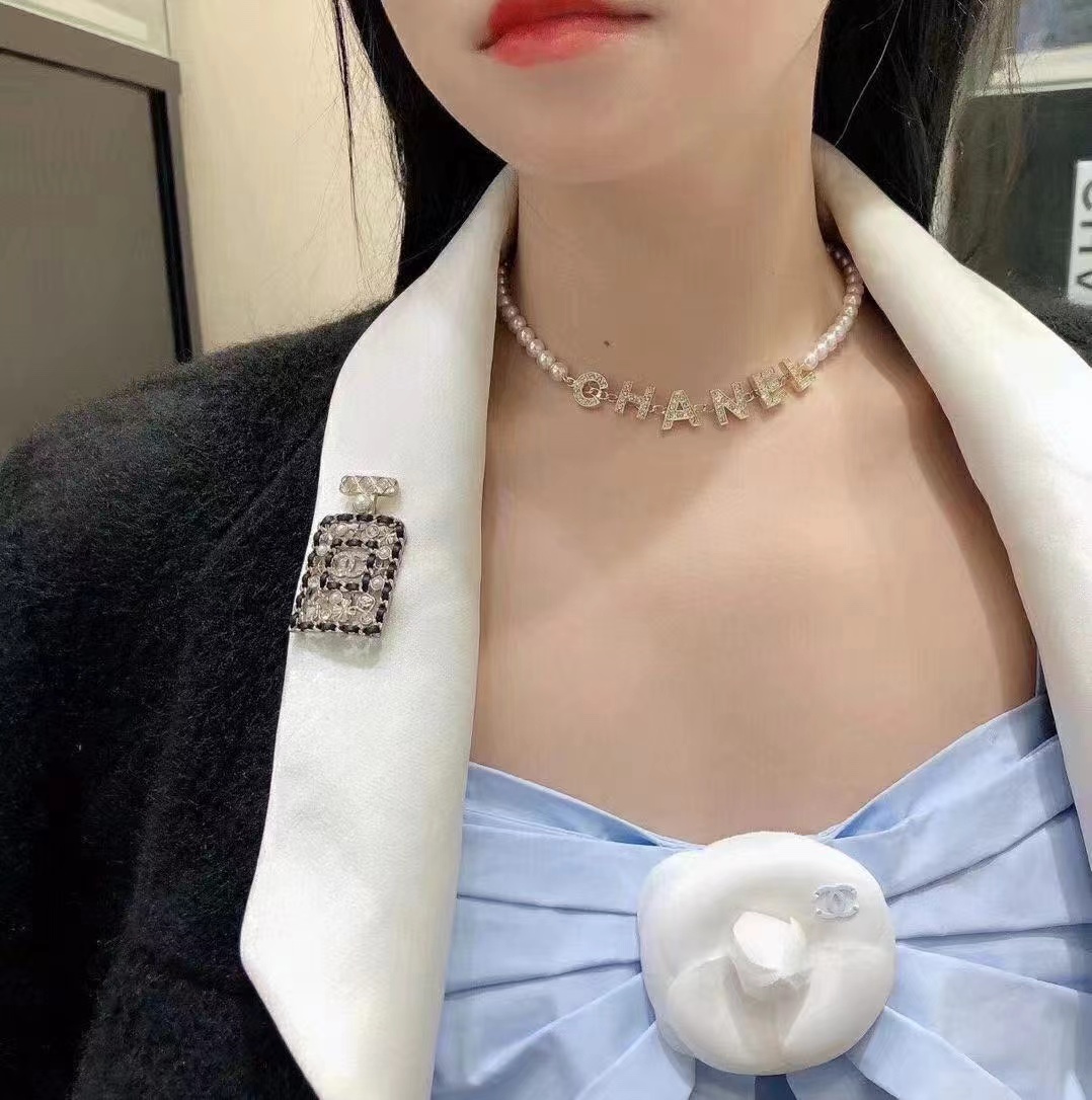 Chanel Letter Pednant Pearl Chain Necklace - Original Replica Club