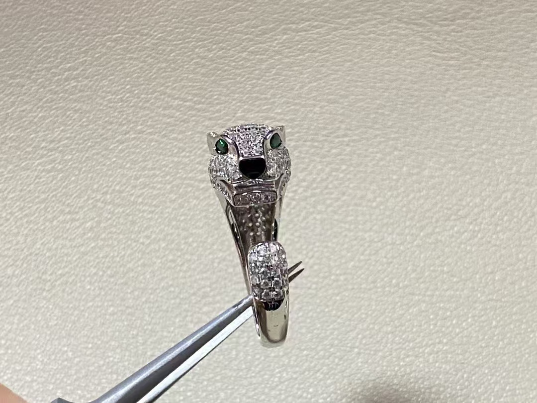 Cartier Leopard Head Ring - Original Replica Club