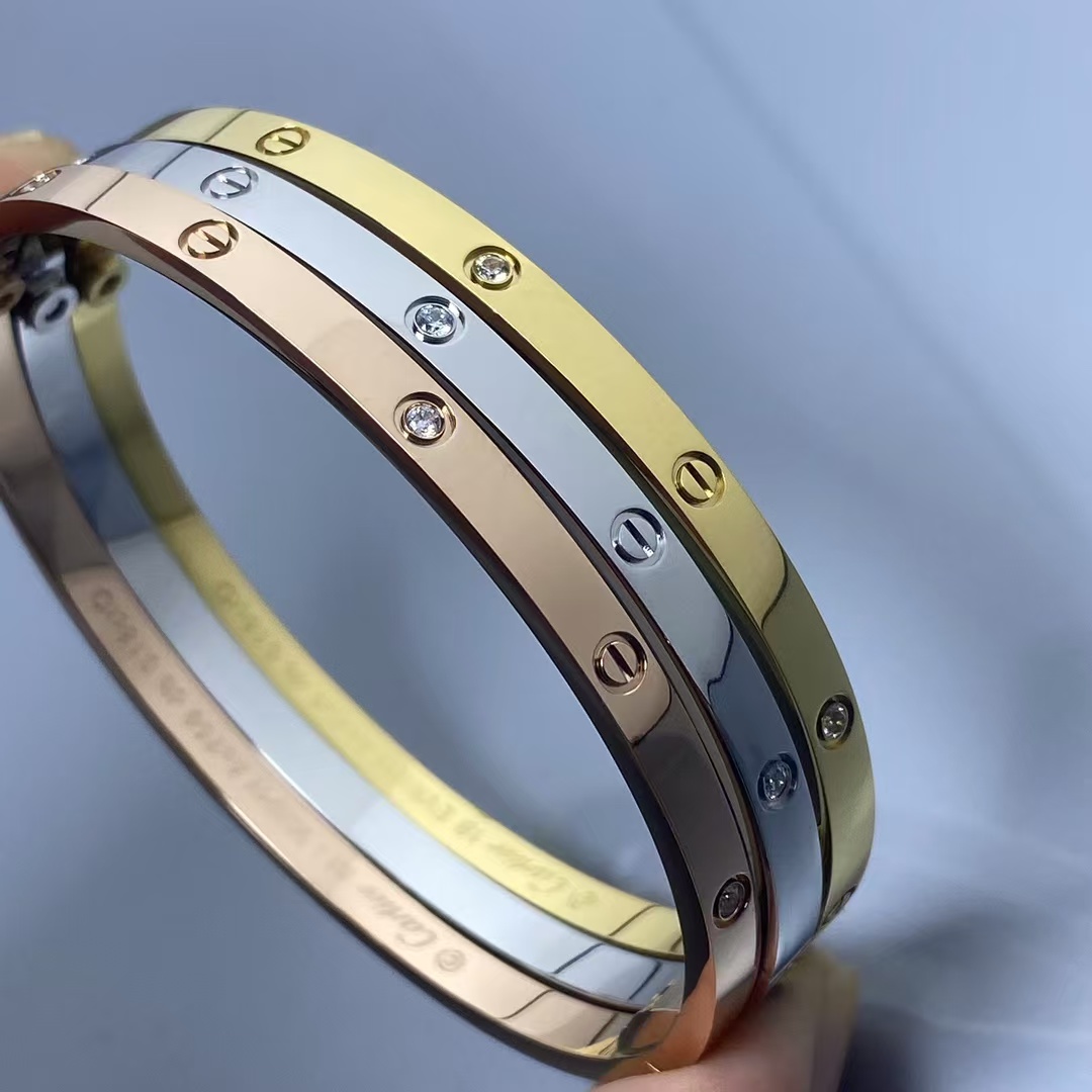 Cartier LOVE Bracelet Bangle - Six Diamonds - Original Replica Club