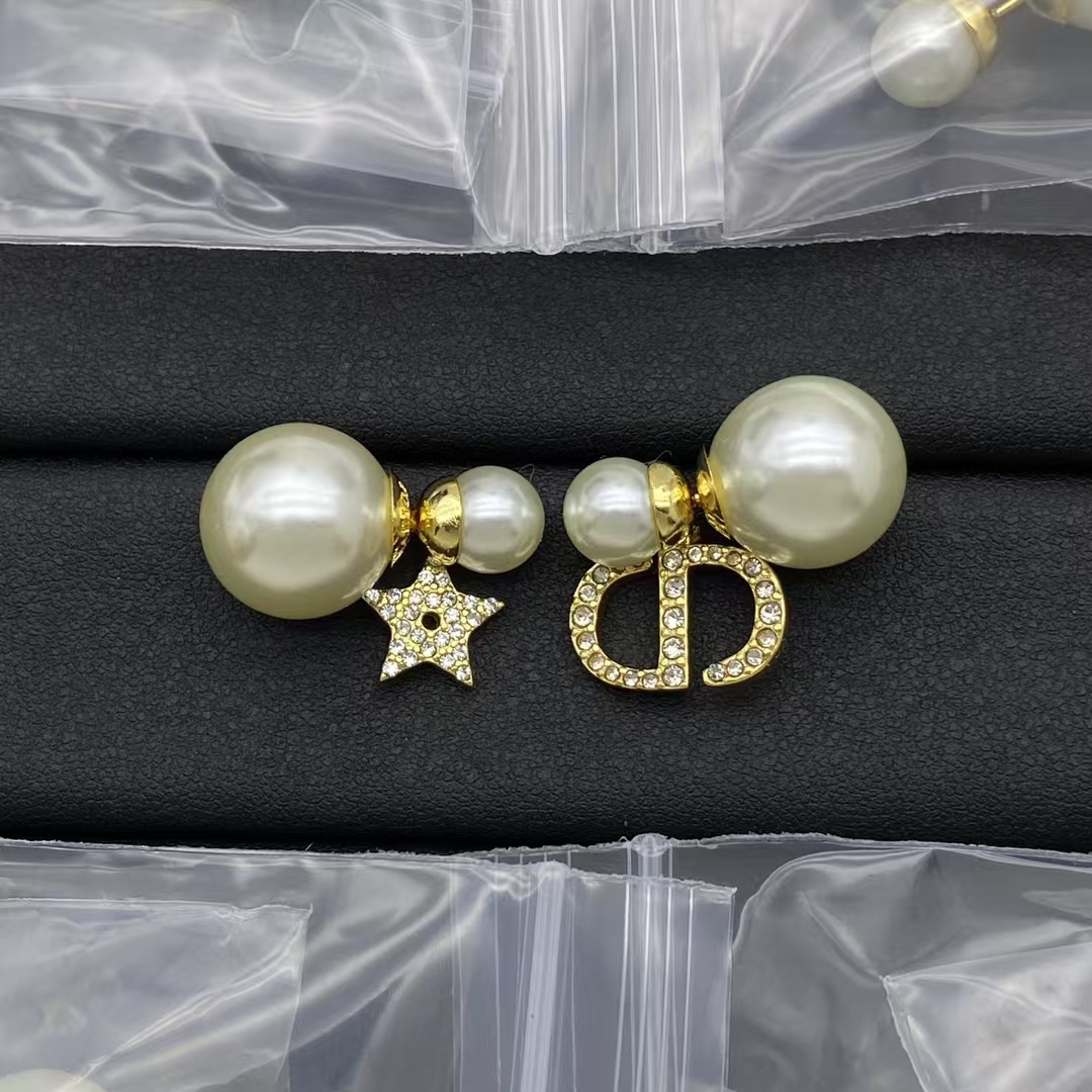 Dior Asymmetric Star CD Dangle Pearl Earrings - Original Replica Club