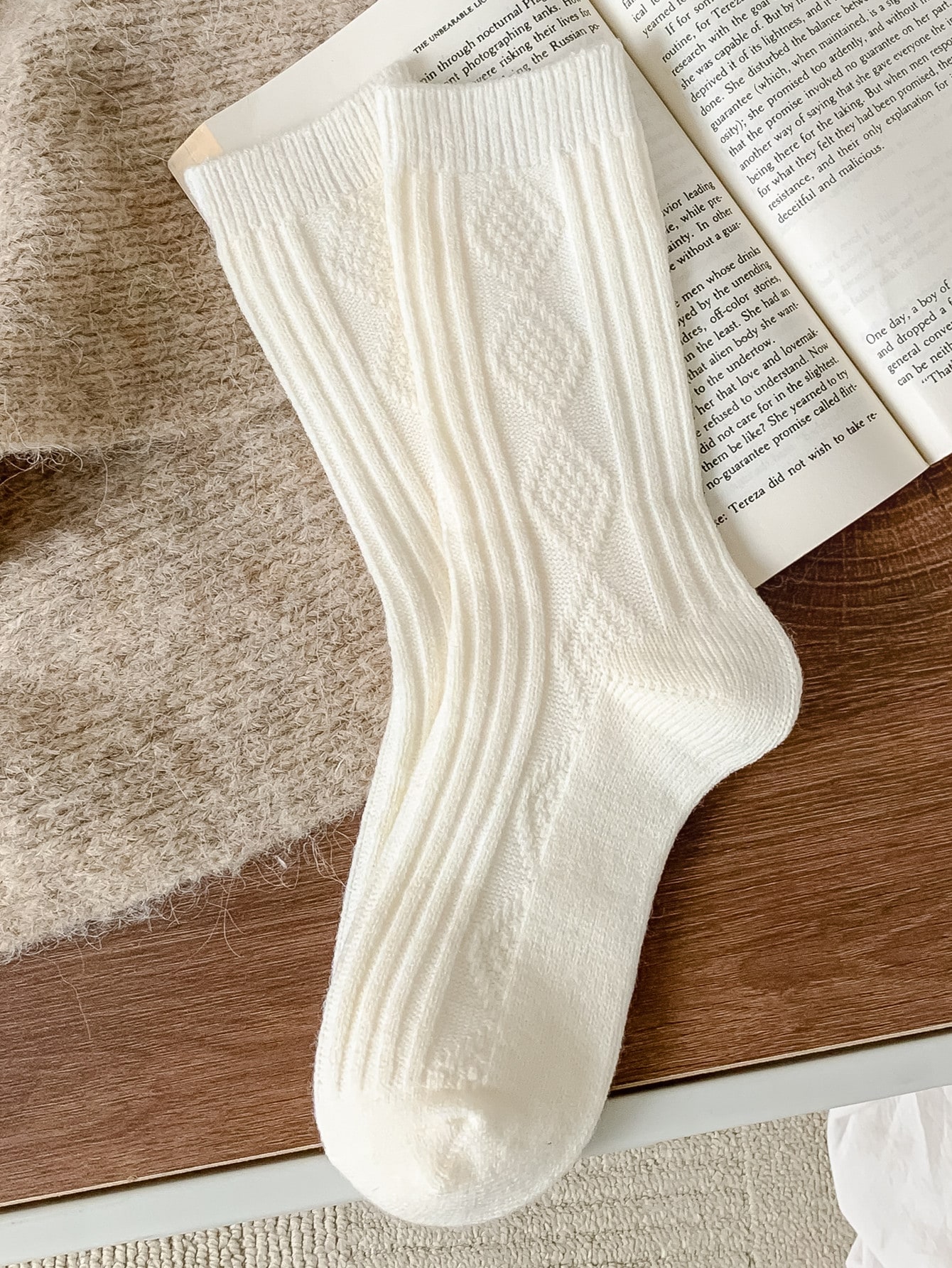 Wool-Mix Solid Crew Socks