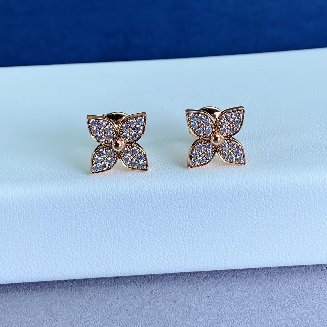 Louis Vuitton Diamond Flower Stud Earrings - Original Replica Club