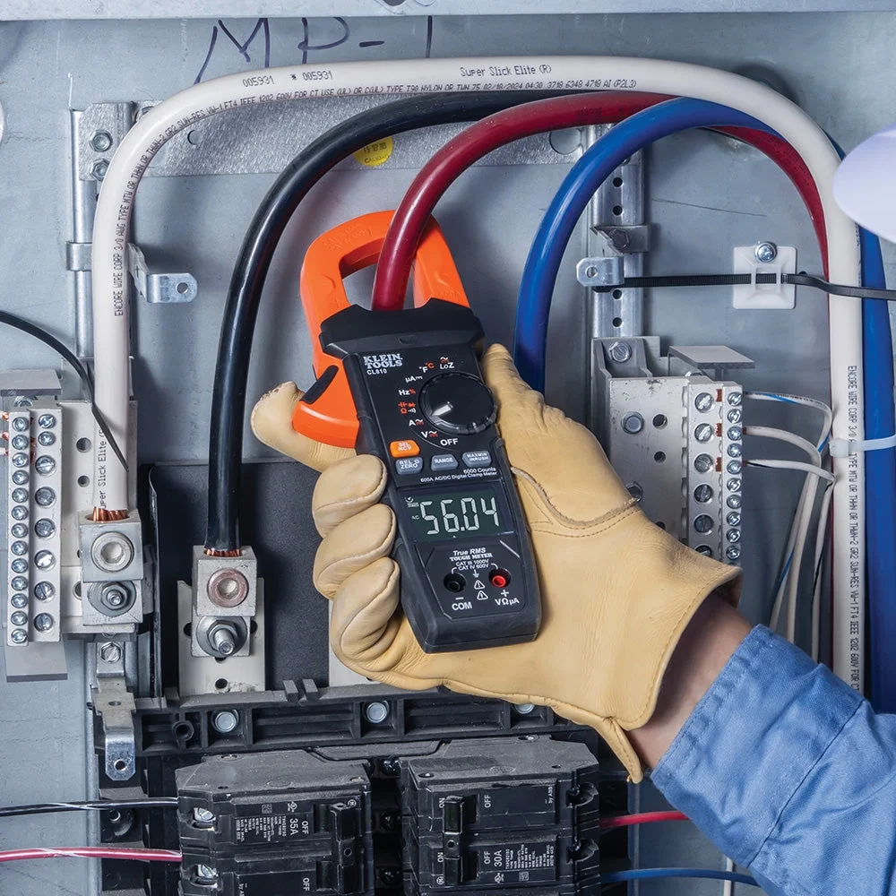 Klein Tools CL810 600A AC/DC Auto-Ranging Digital Pro Clamp Meter with - Image 10