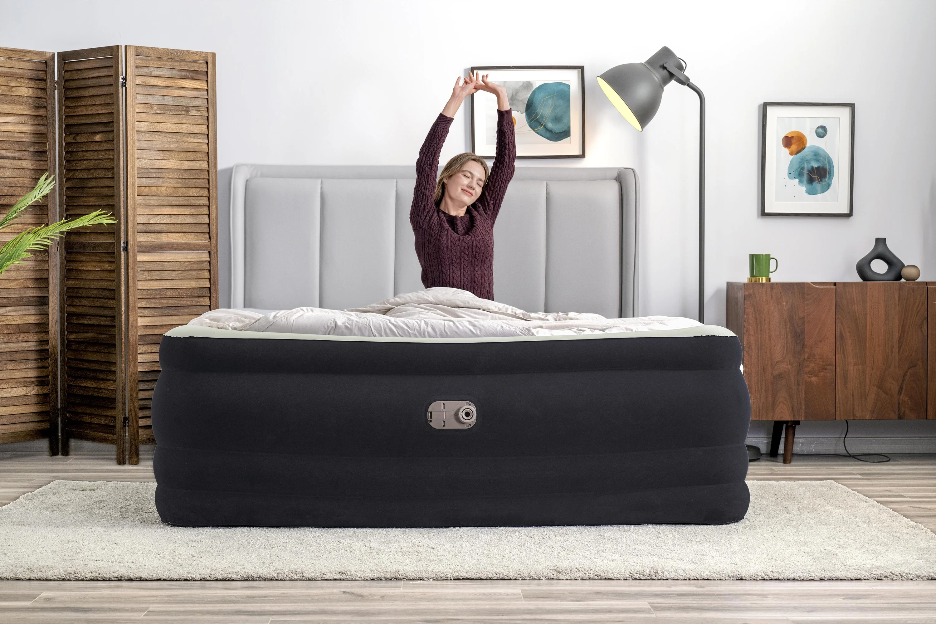 Bestway Tritech Air Mattress King 24" with Built-in AC Pump Included - Image 12