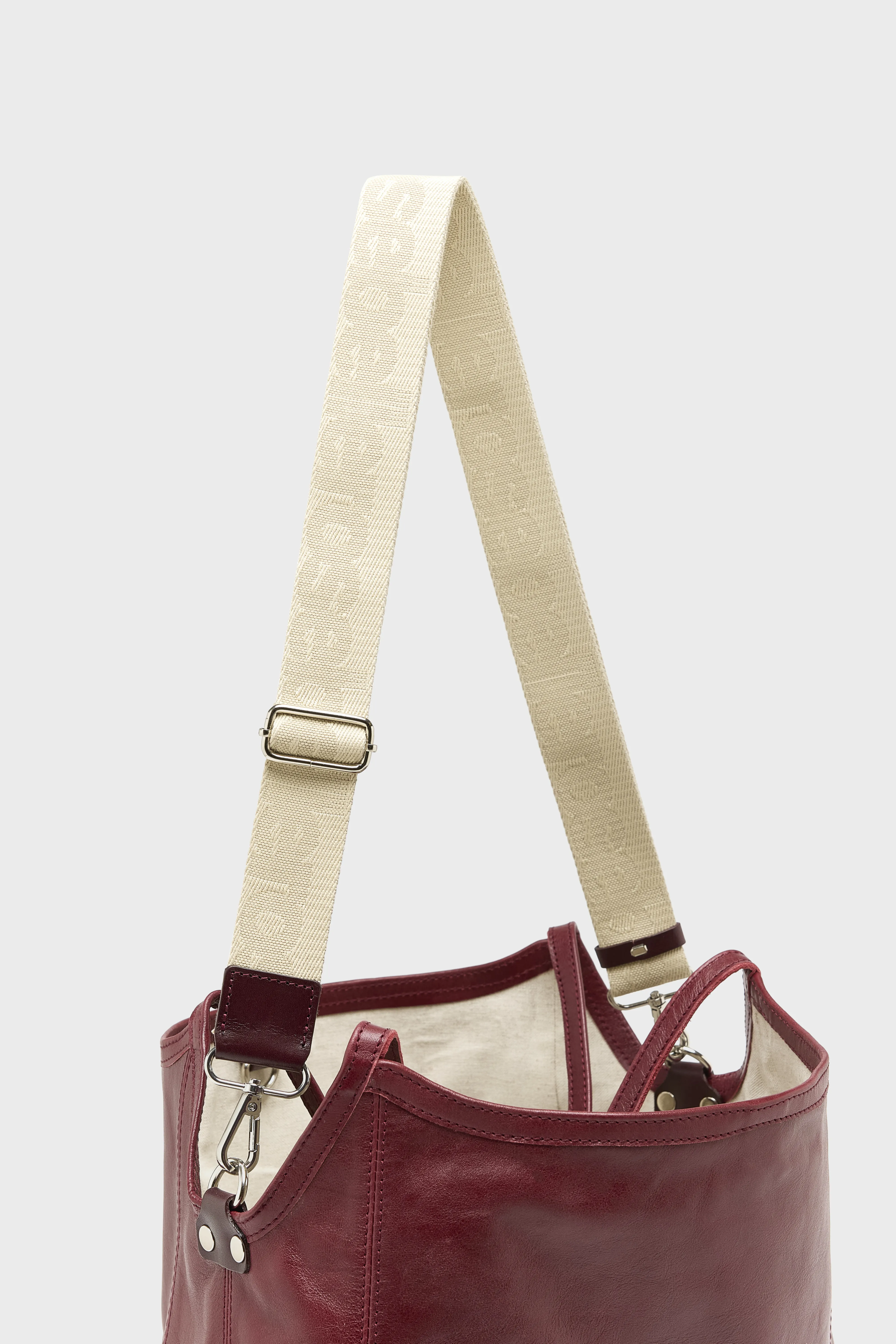 Bellerose Sogo adjustable strap (252 / W / BORDEAUX)