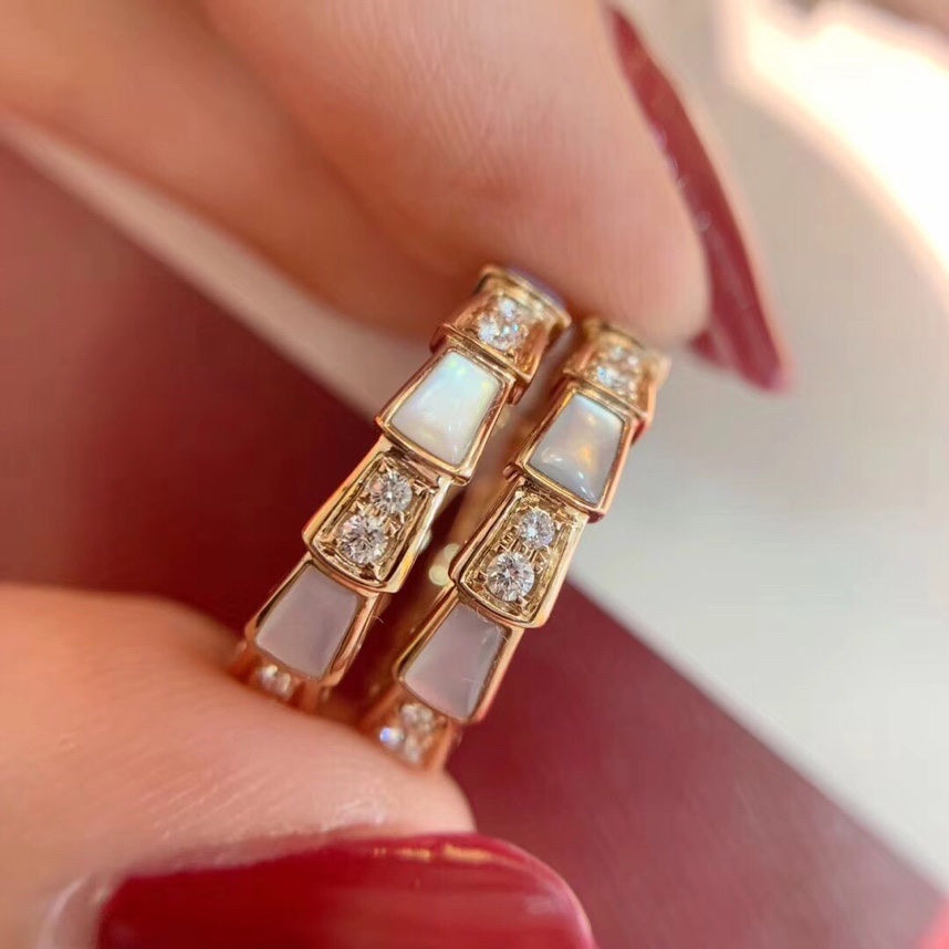 Bvlgari Rose Gold White Mother of Pearl Serpenti Viper Ring - Original Replica Club