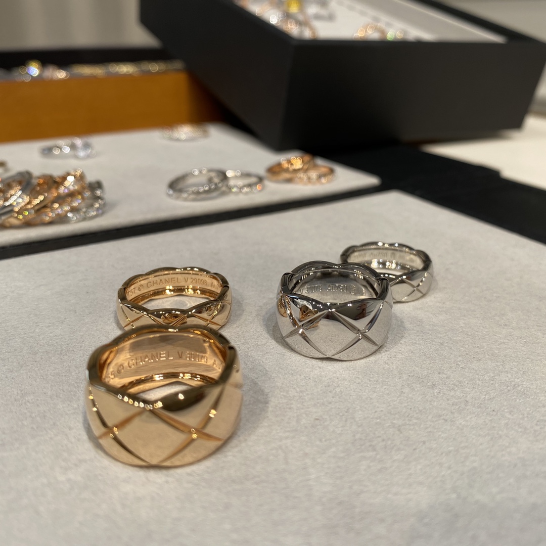 Chanel No Diamond Wide Coco Crush Ring - Original Replica Club
