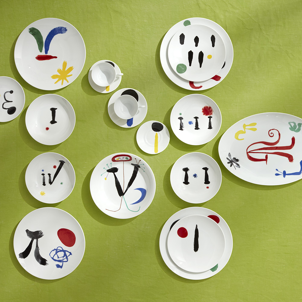 Service de table pour 12 (100 pièces numérotées)
