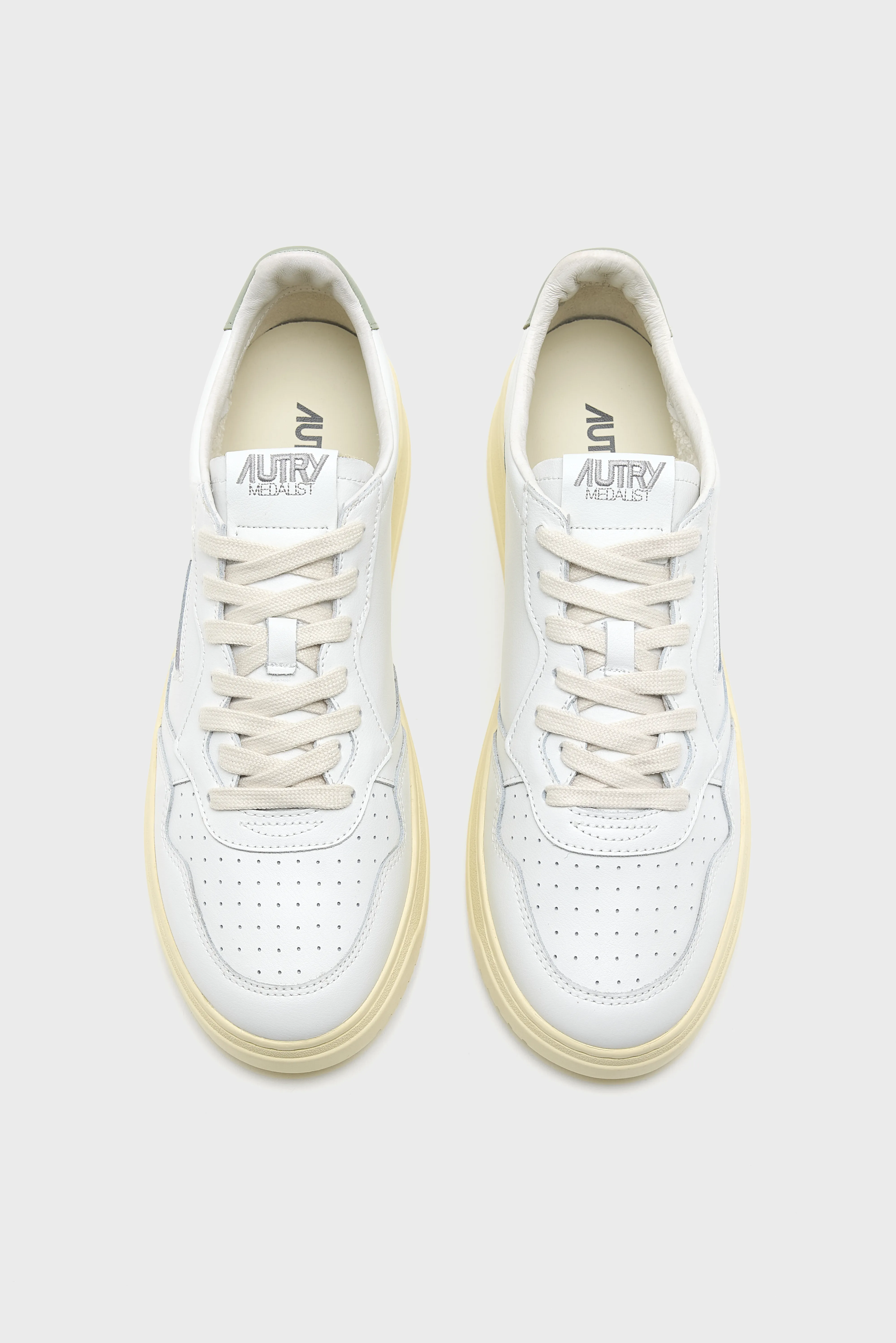 Bellerose Medalist Low for Men  (261 / M / GRASS)