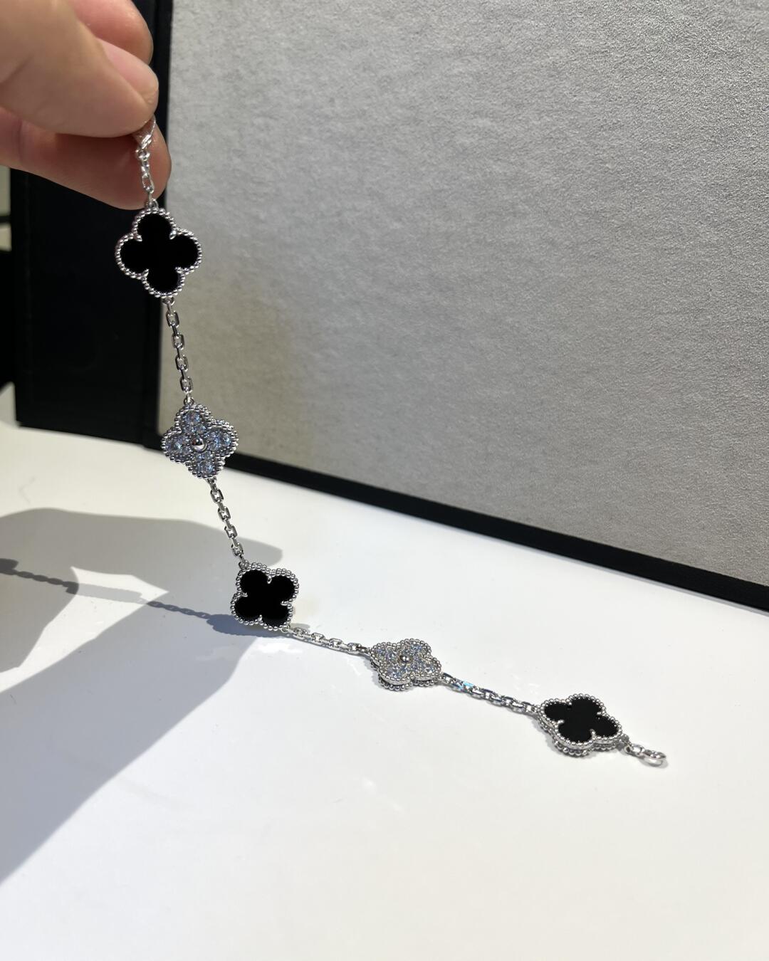 VCA Black Onyx and Diamond Vintage Alhambra Bracelet 5 Motifs - Original Replica Club
