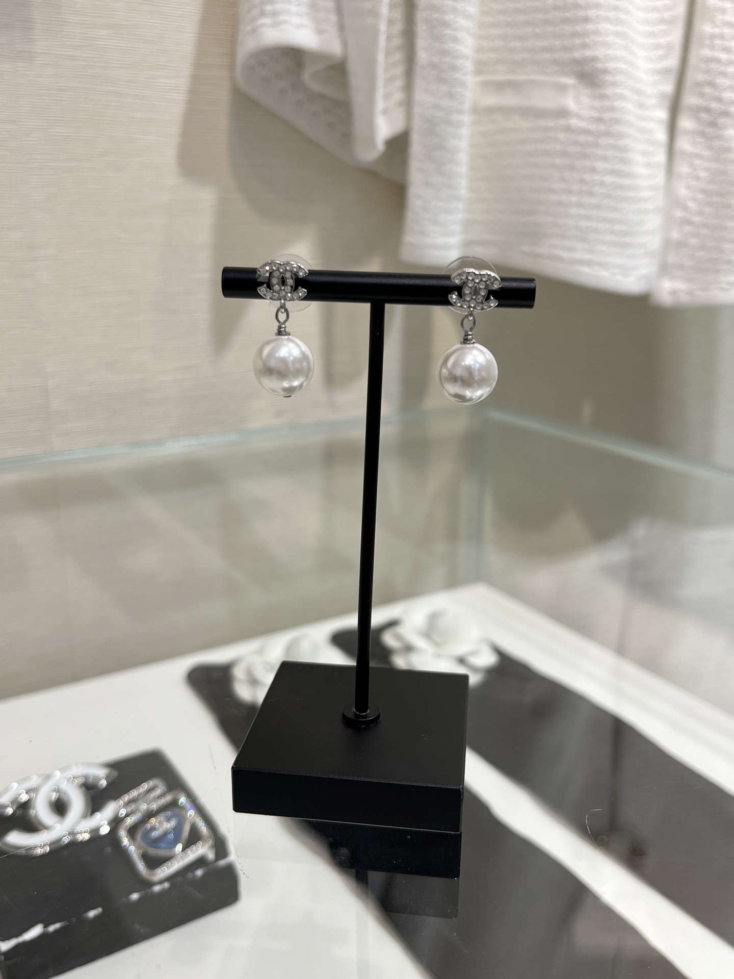 Chanel Classic Silver Coco Pearl Drop Earrings - Original Replica Club
