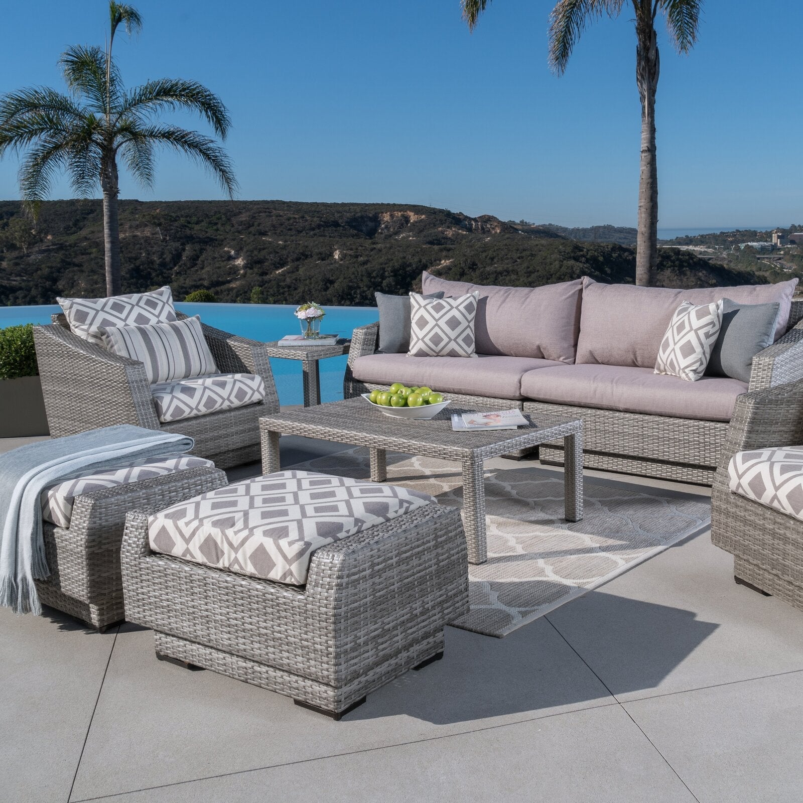 Rittenhouse 7 - Person Seating Group with Cushions