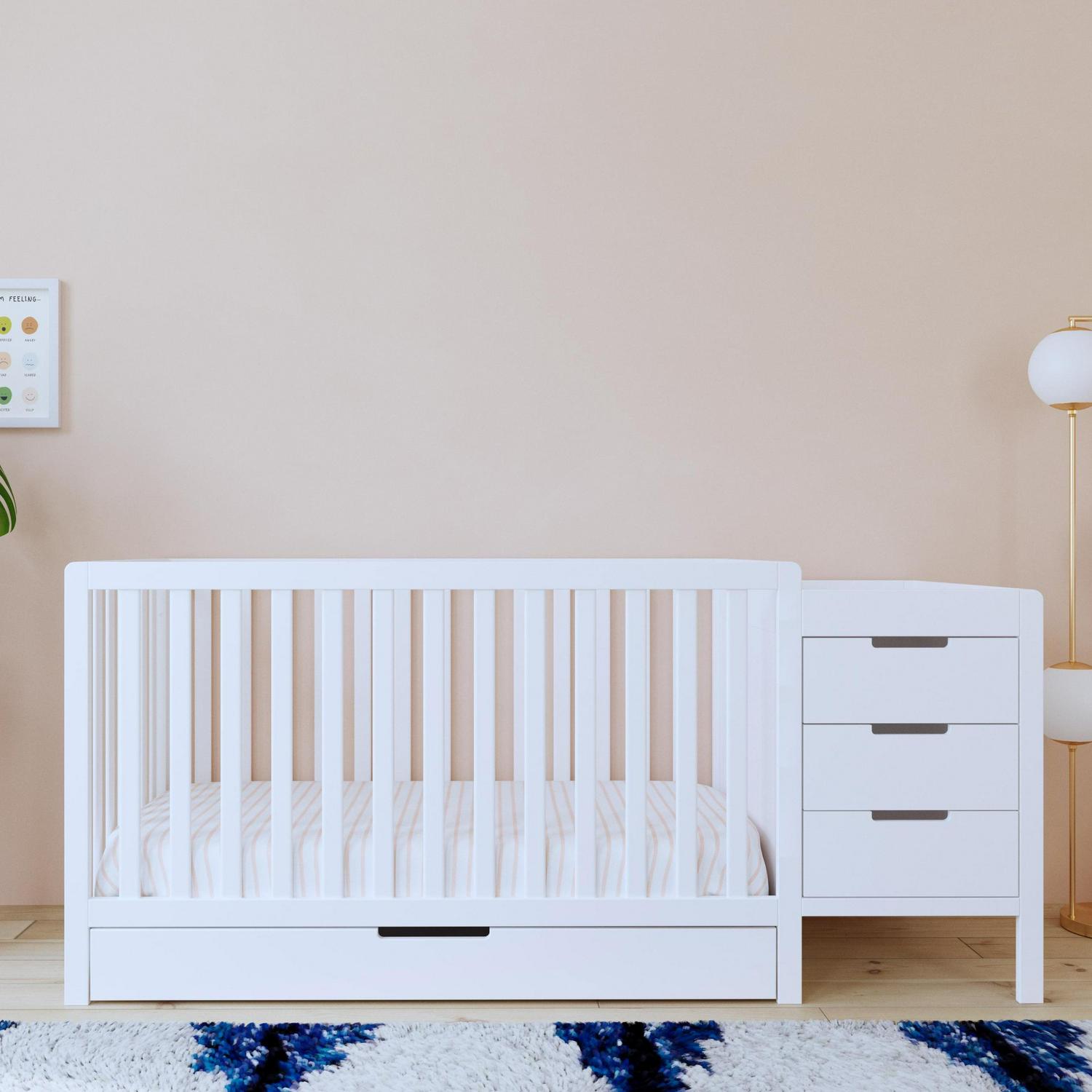 Carter-s by DaVinci Colby 4-in-1 Convertible Crib & Changer Combo in White - Image 2
