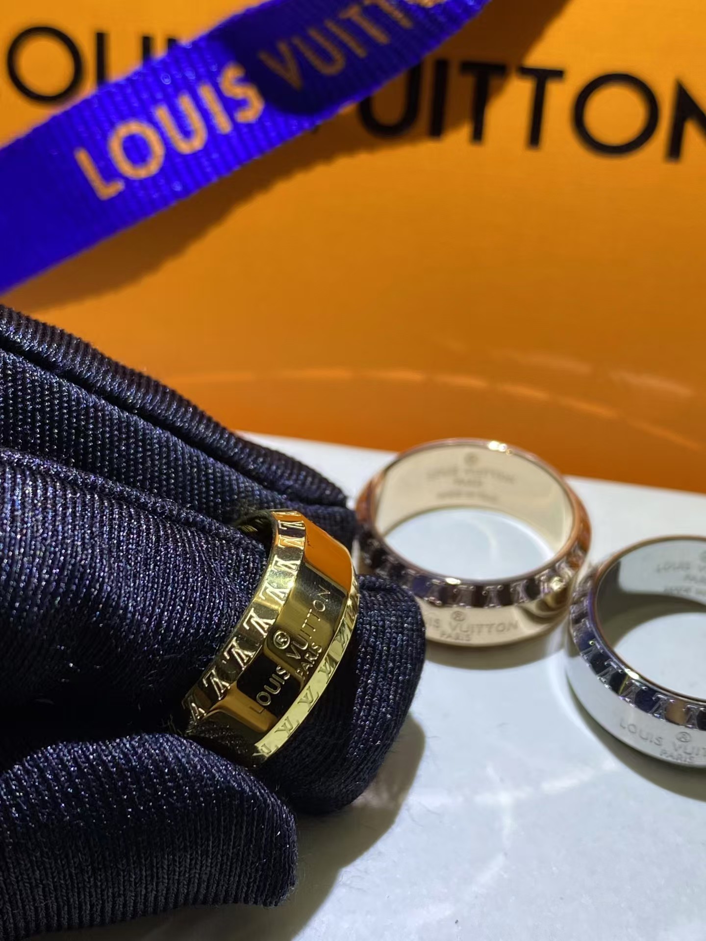 Louis Vuitton Unisex Wide Ring - Original Replica Club