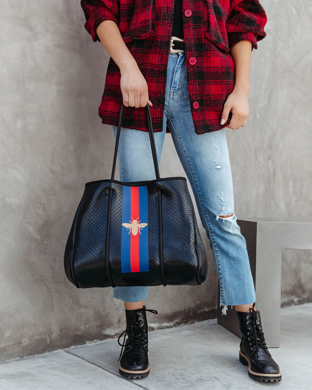 Queen Bee Neoprene Tote Bag - Black - PARKER & HYDE - Se7enfashion