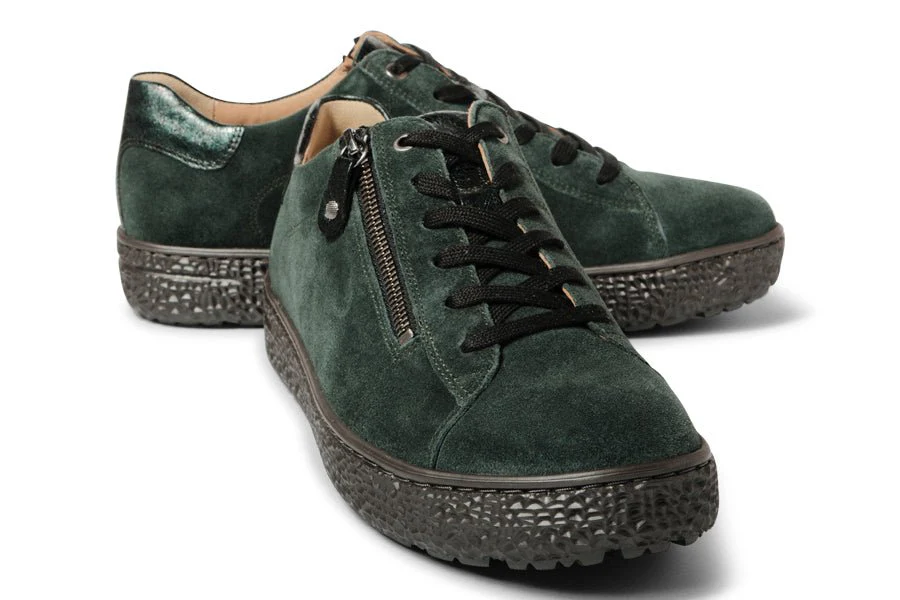 GRASS GREEN