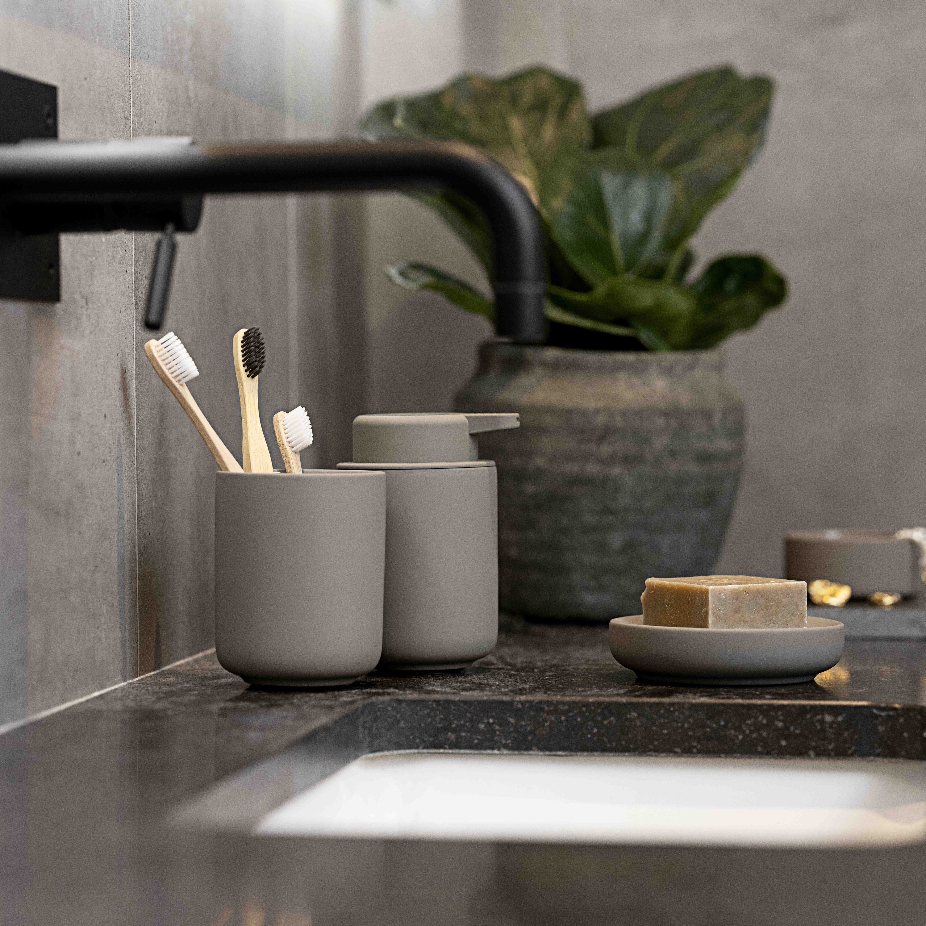 Zone Denmark Ume Zeepdispenser - Taupe