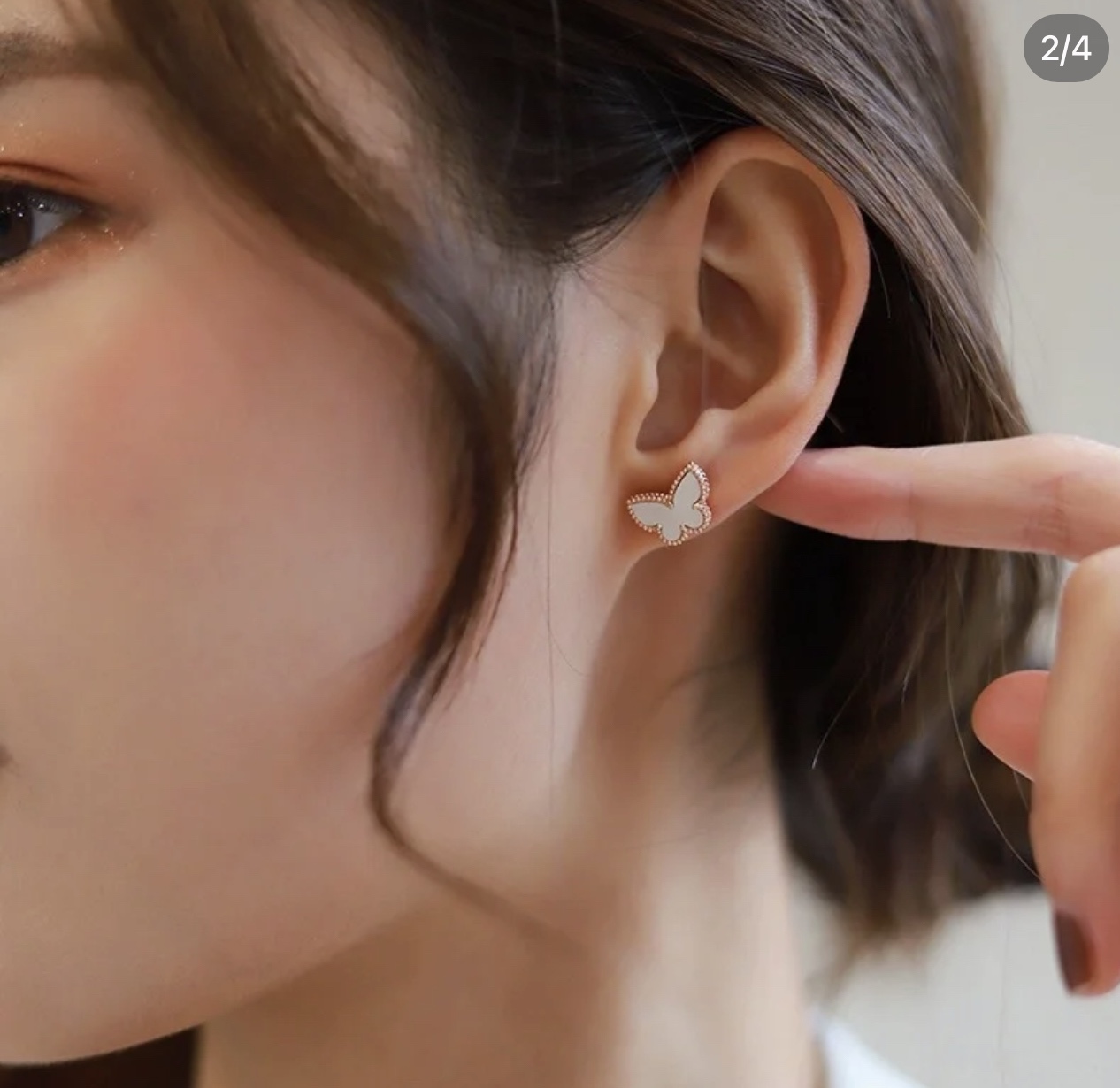 VCA Mini White Butterfly Stud Earrings - Original Replica Club