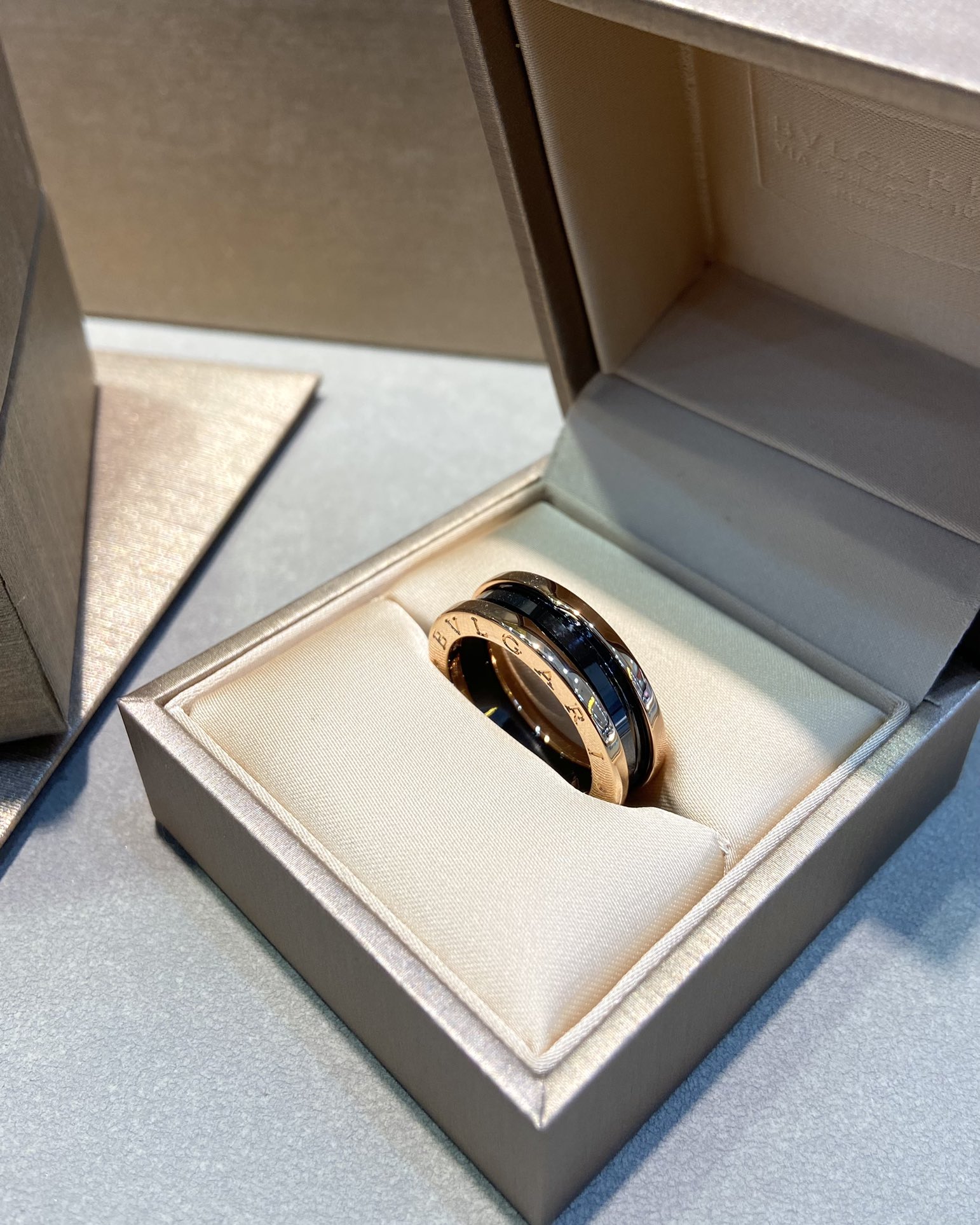 Bvlgari Rose Gold and Black B.zero1 Ring - Original Replica Club