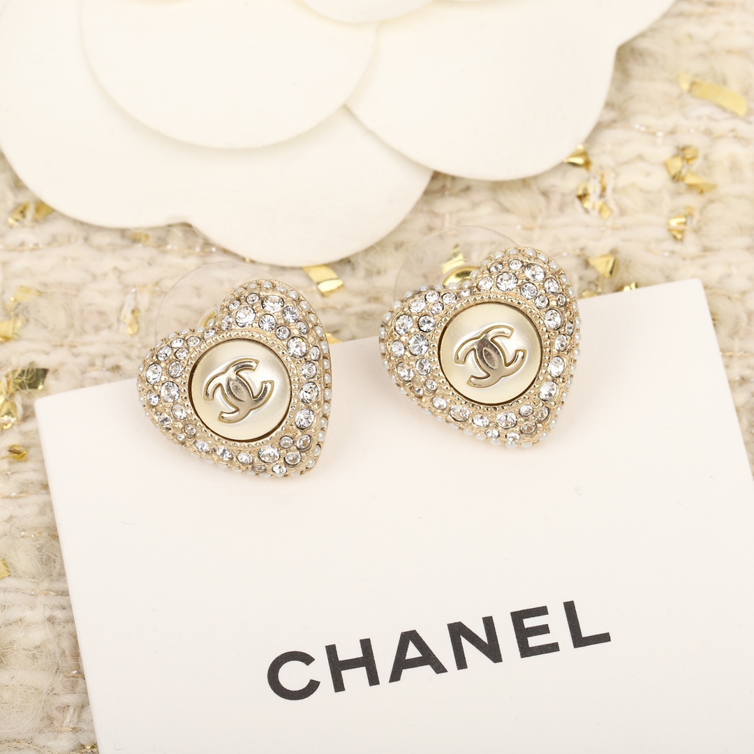 Chanel Love Heart Diamond Pave Earring - Original Replica Club