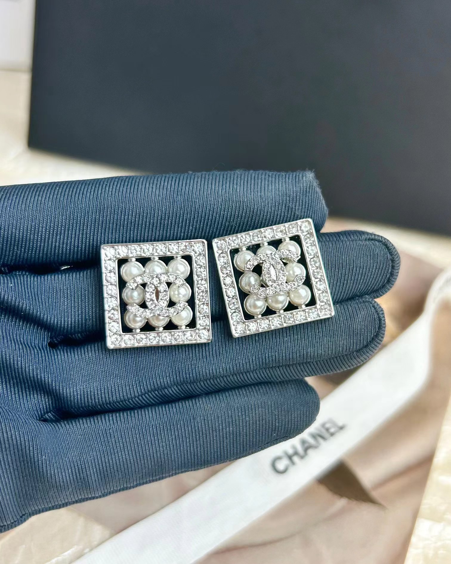 Chanel Square Diamond and Pearl Earrings - Original Replica Club