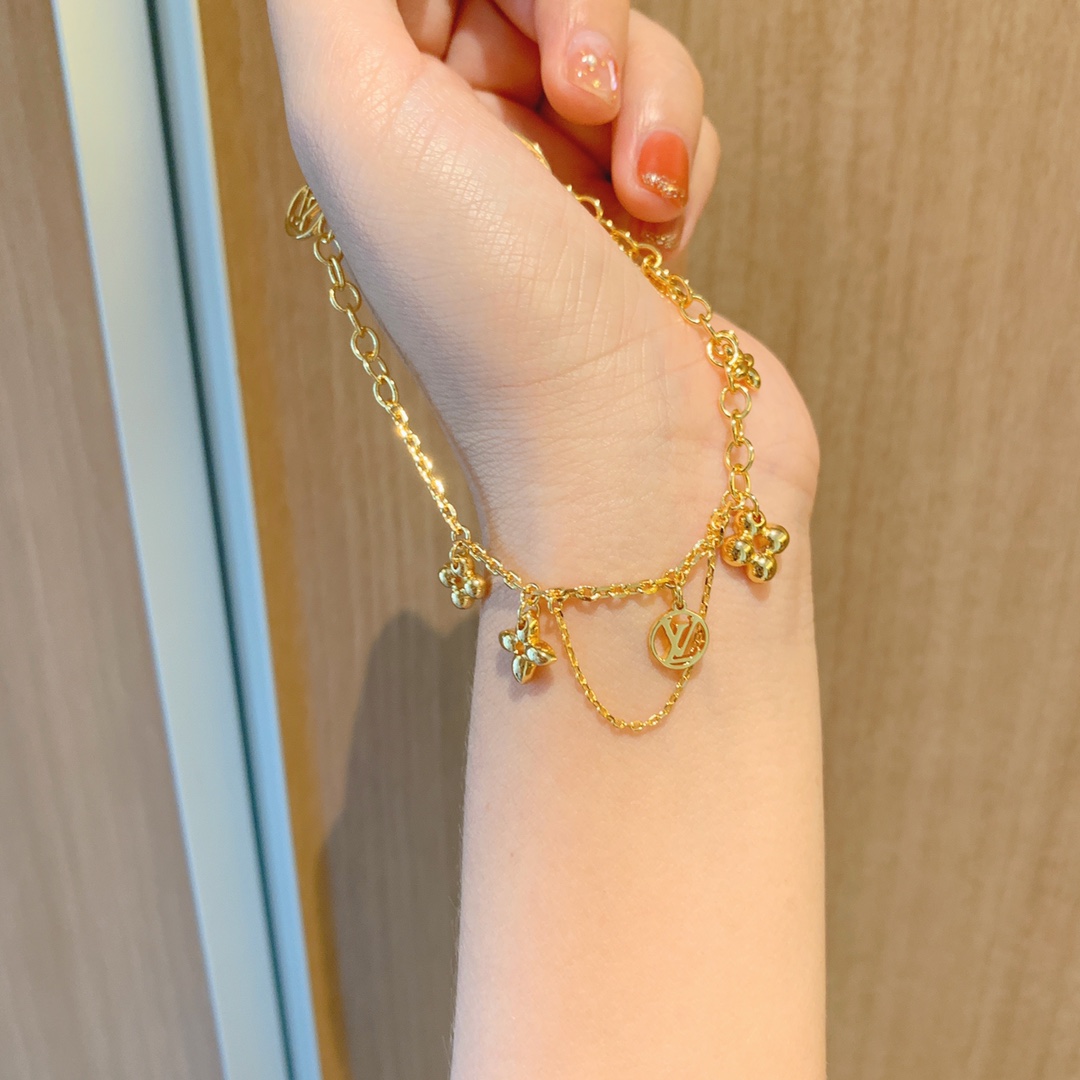 Louis Vuitton Chain with Charms Bracelet - Original Replica Club