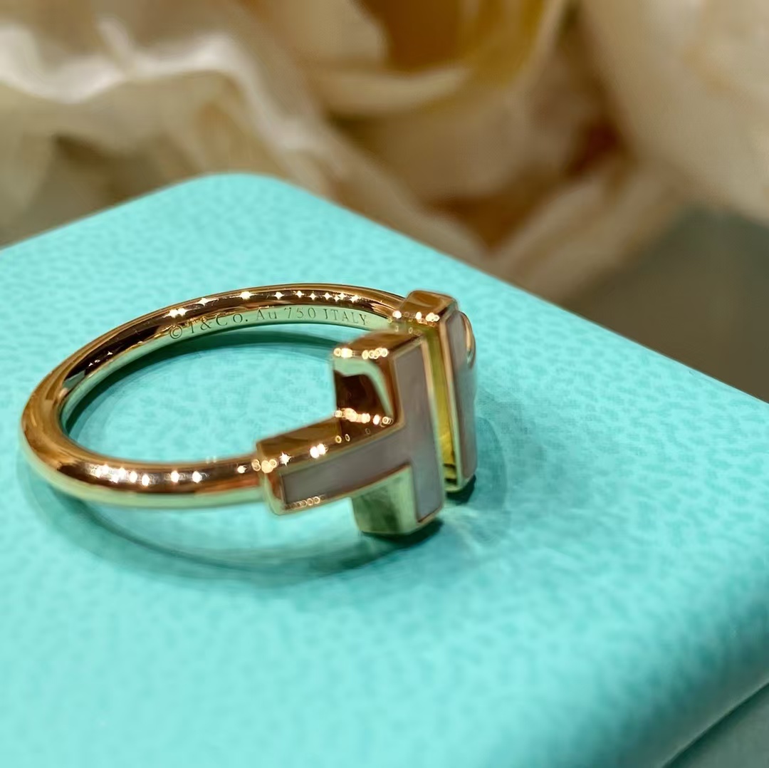 Tiffany Mother of Pearl Double T Ring - Original Replica Club