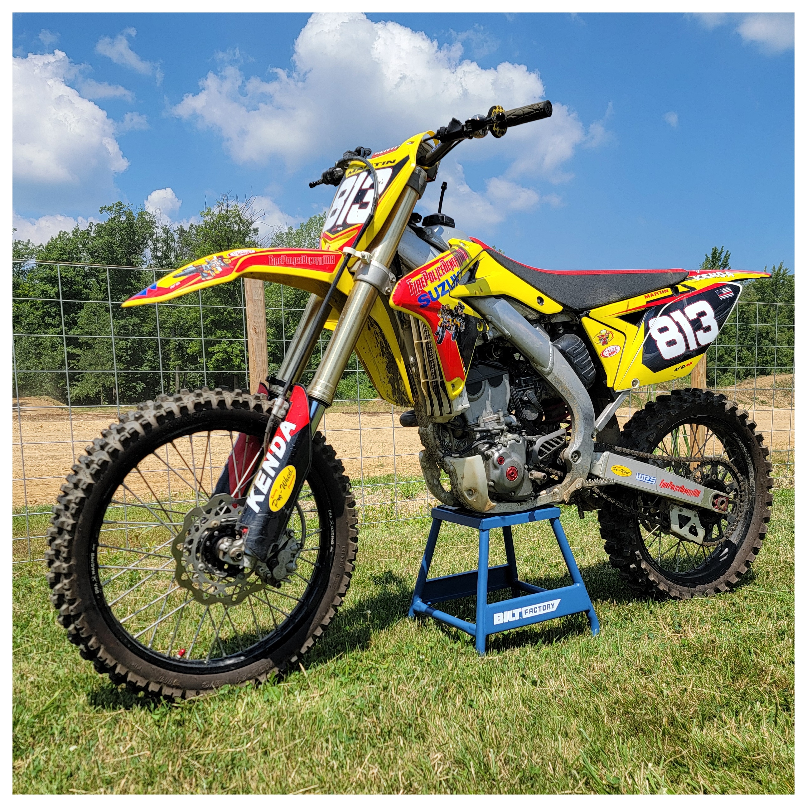 SportsBikeShop BILT FACTORY Moto Stand