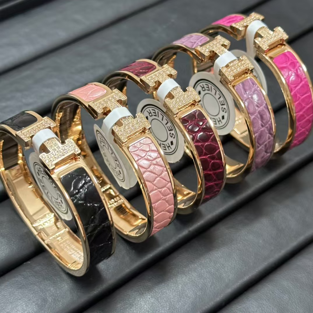 Hermes Crocodile Bracelet Bangle - Original Replica Club