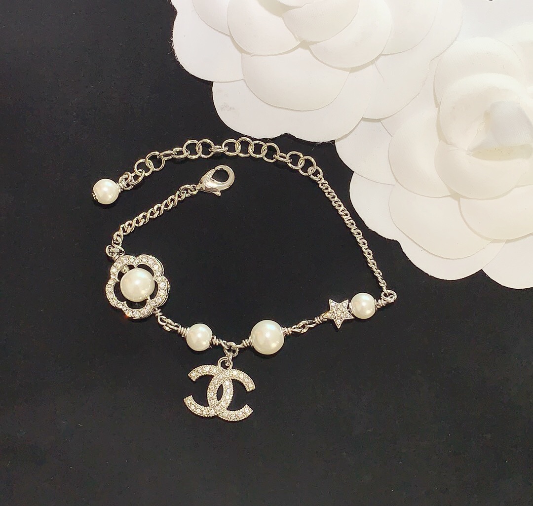 Chanel Flower Enhancer Pearl Bracelet Earrings Necklace - Original Replica Club