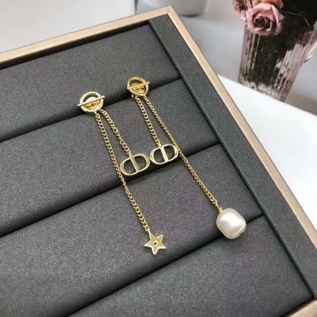 Dior Asymmetric Star Pearl Dangle Long Earrings - Original Replica Club