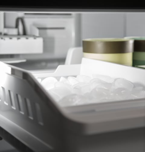 Factory-installed icemaker with water filtration system Factory-installed icemaker with water filtration system