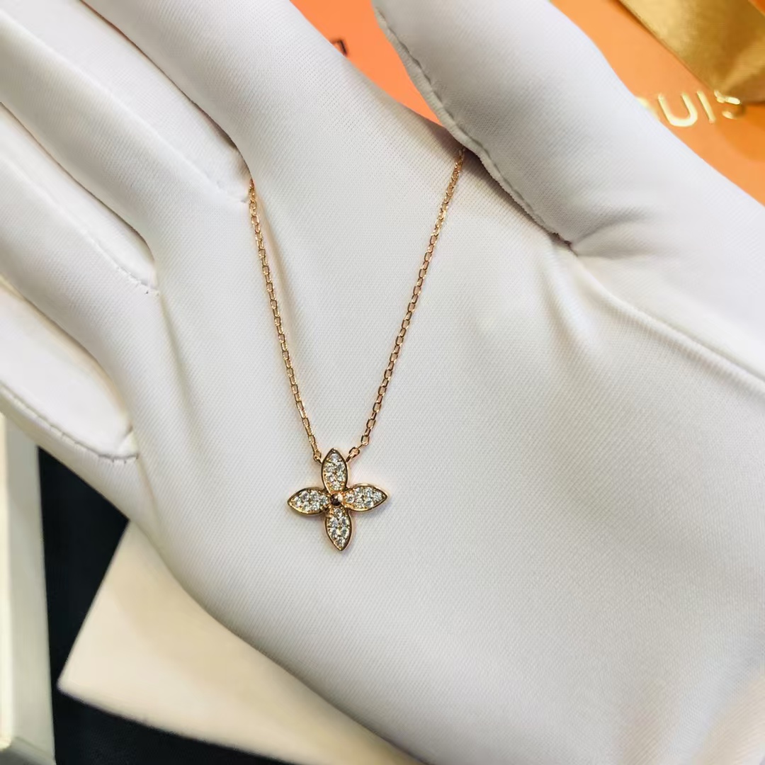 Louis Vuitton Idylle Blossom Pendant Necklace-One Flower - Original Replica Club