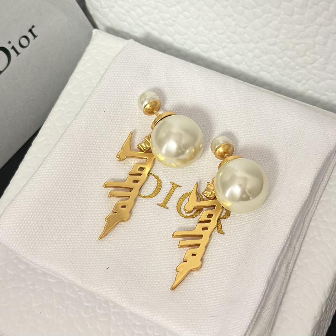 Dior Tassel JADIOR Pearl Earrings - Original Replica Club