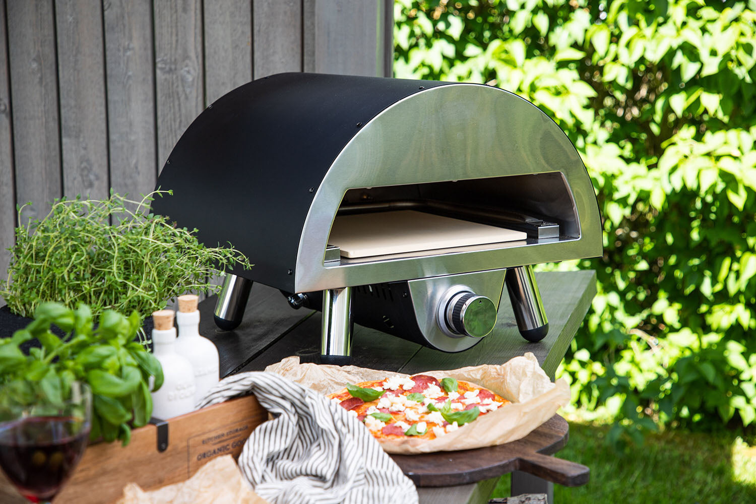 Rebellenclub Sylt Pizzaoven - Zwart