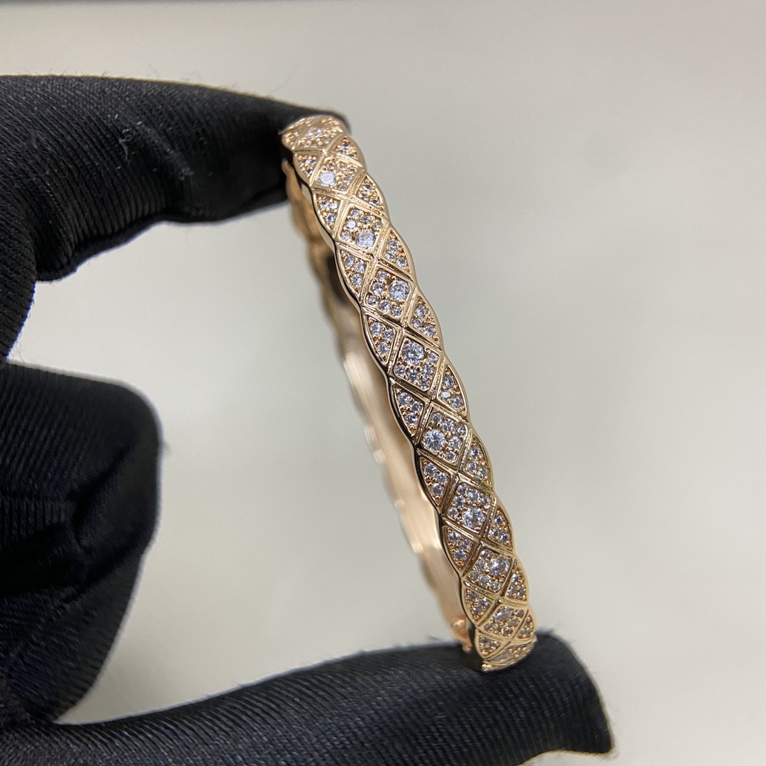 Chanel Coco Crush Full Diamond Paved Bracelet Bangle - Original Replica Club