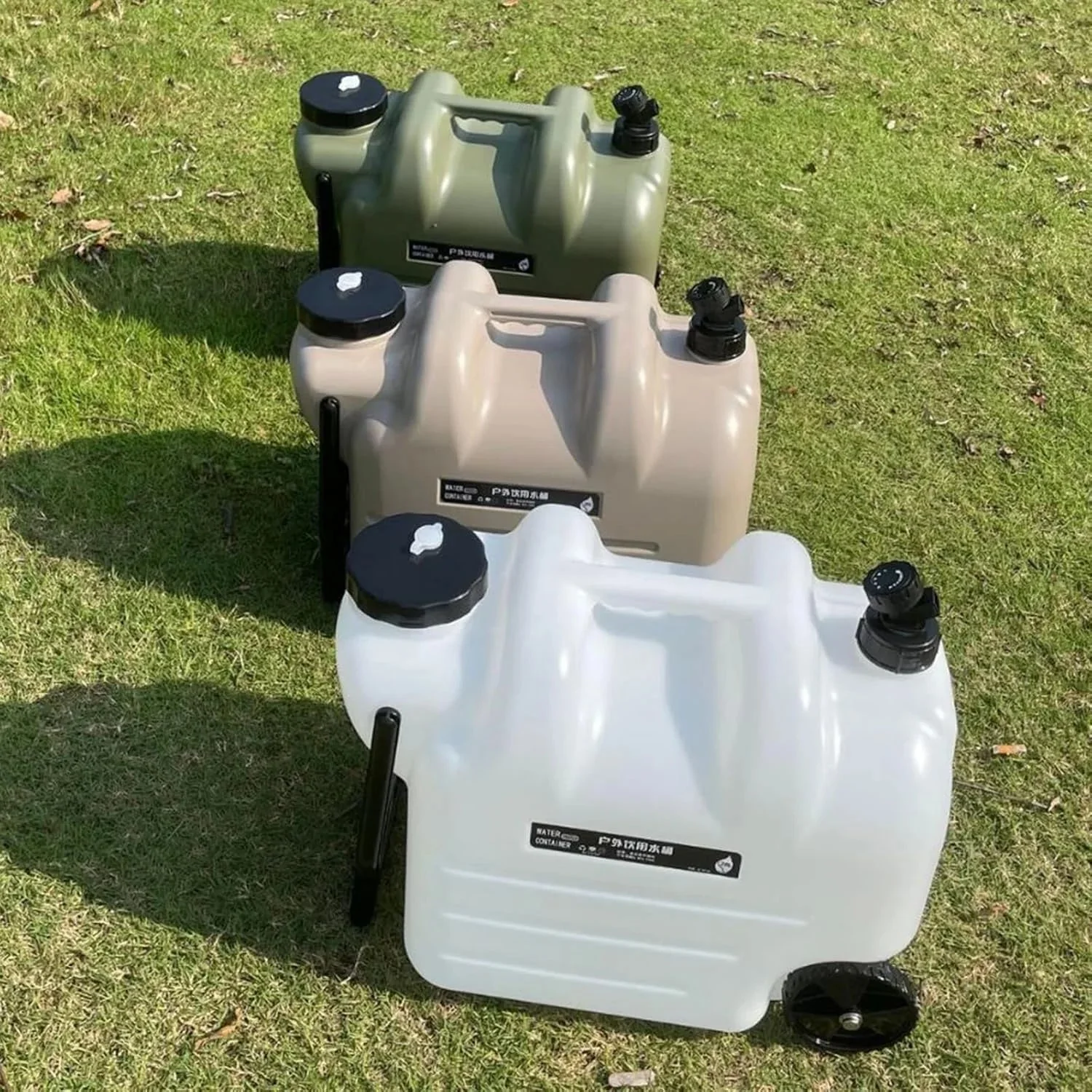 Wheeled Water Storage Container With Handle And Faucet, 28L PE, 49cmx27cmx39.9cm - Image 5 Wheeled Water Storage Container With Handle And Faucet, 28L PE, 49cmx27cmx39.9cm - Image 5
