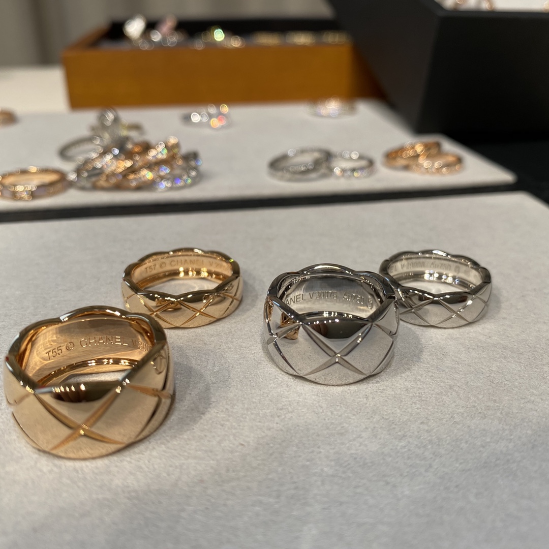 Chanel No Diamond Wide Coco Crush Ring - Original Replica Club