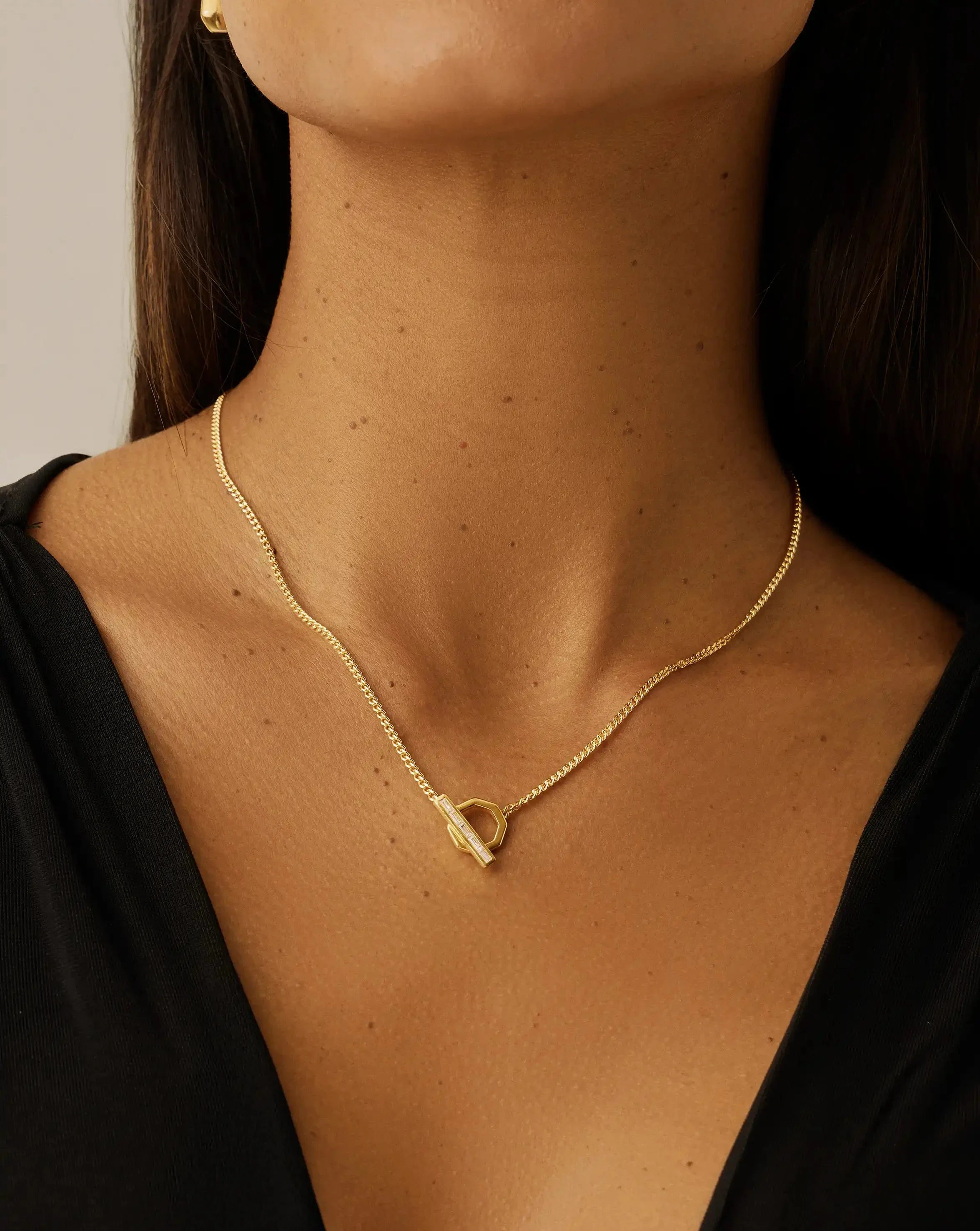 Lucy Williams T-Bar Hex Pendant Necklace | 18ct Gold Plated