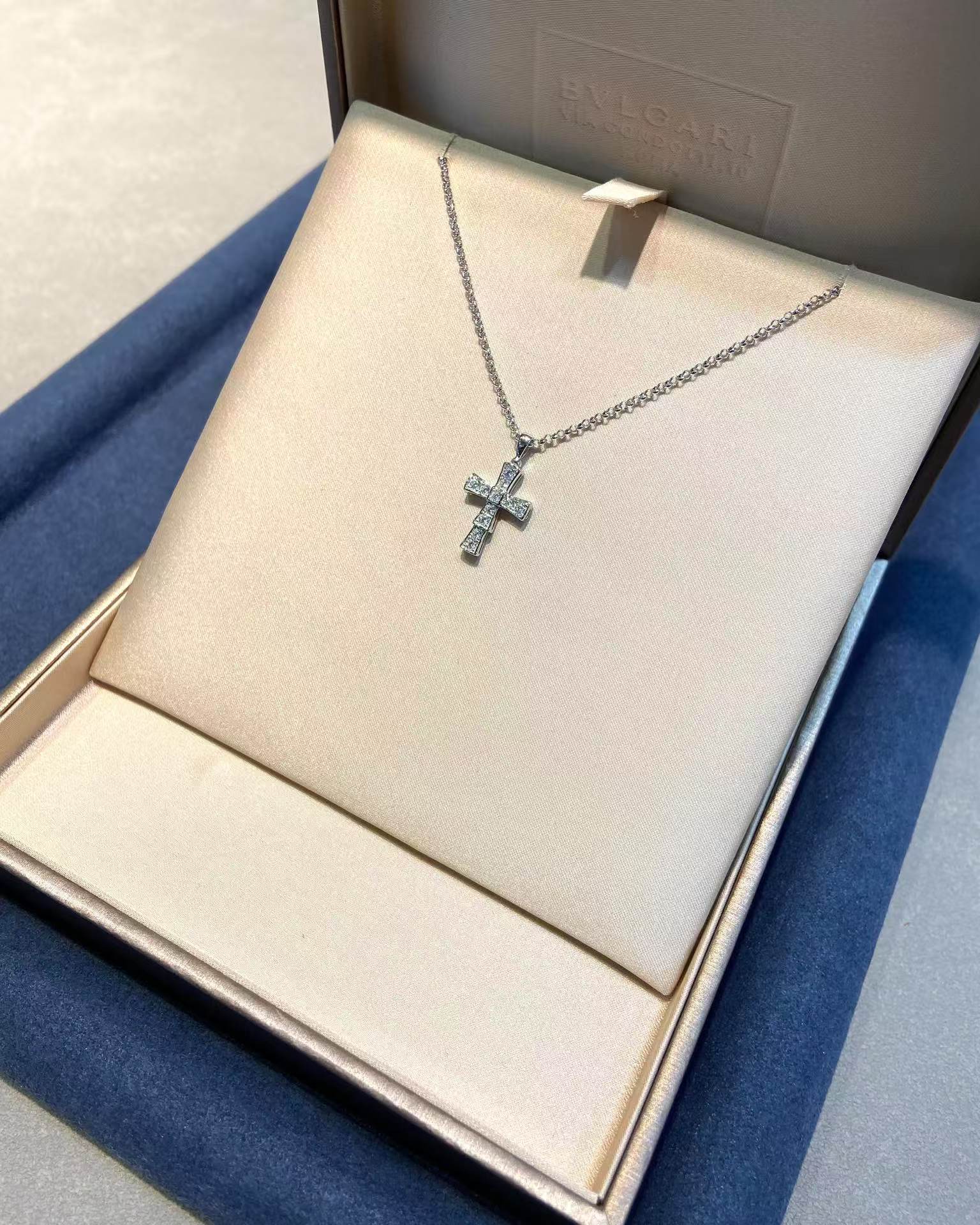 Bvlgari Cross Croce Pendant Necklace - Original Replica Club