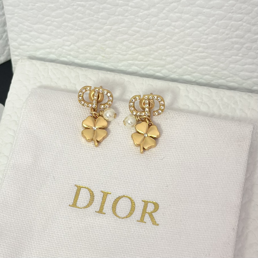 Dior Four Clover Pearl Earrings - Original Replica Club