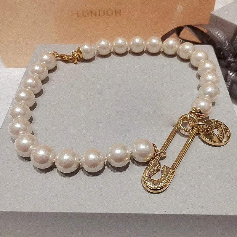 Vivienne Westwood Saturn Tag Paperclip Pendant Pearl Necklace - Original Replica Club