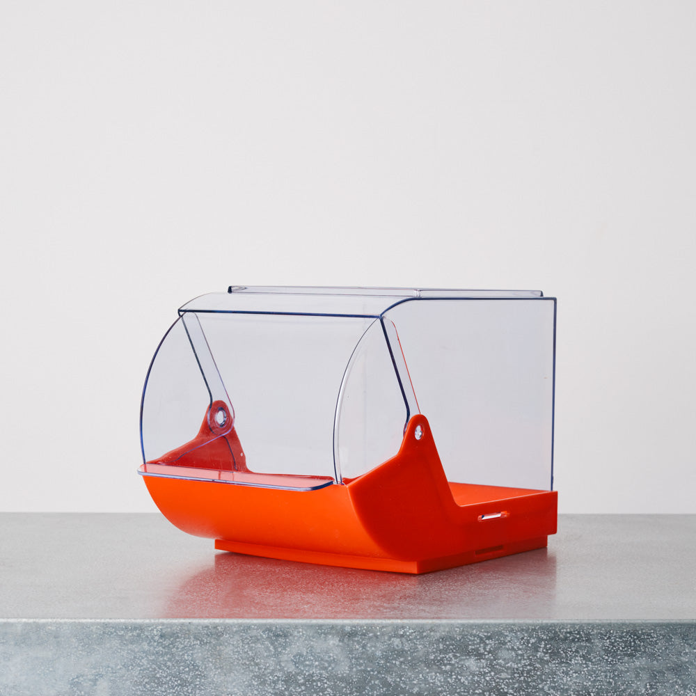 Boîte rouge couvercle