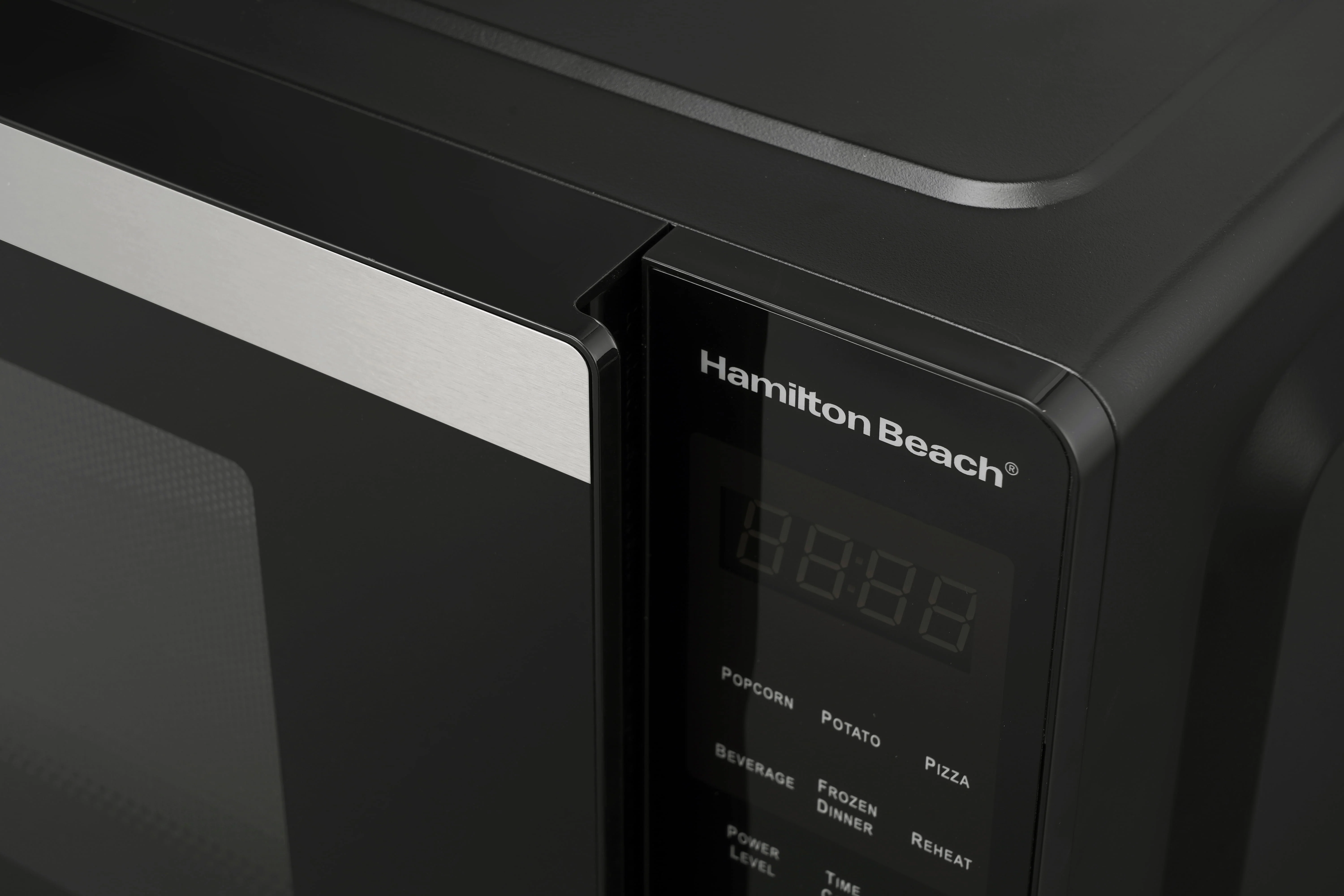 Hamilton Beach 0.9 Cu ft Countertop Microwave Oven, 900 Watts, Stainless Steel, New - Image 6