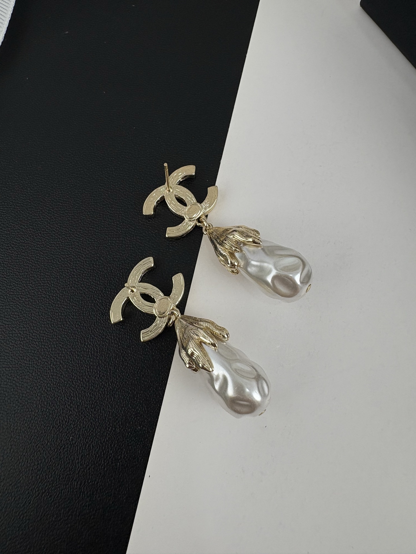 Chanel Vintage Baroque Pearl Dangle Earrings - Original Replica Club