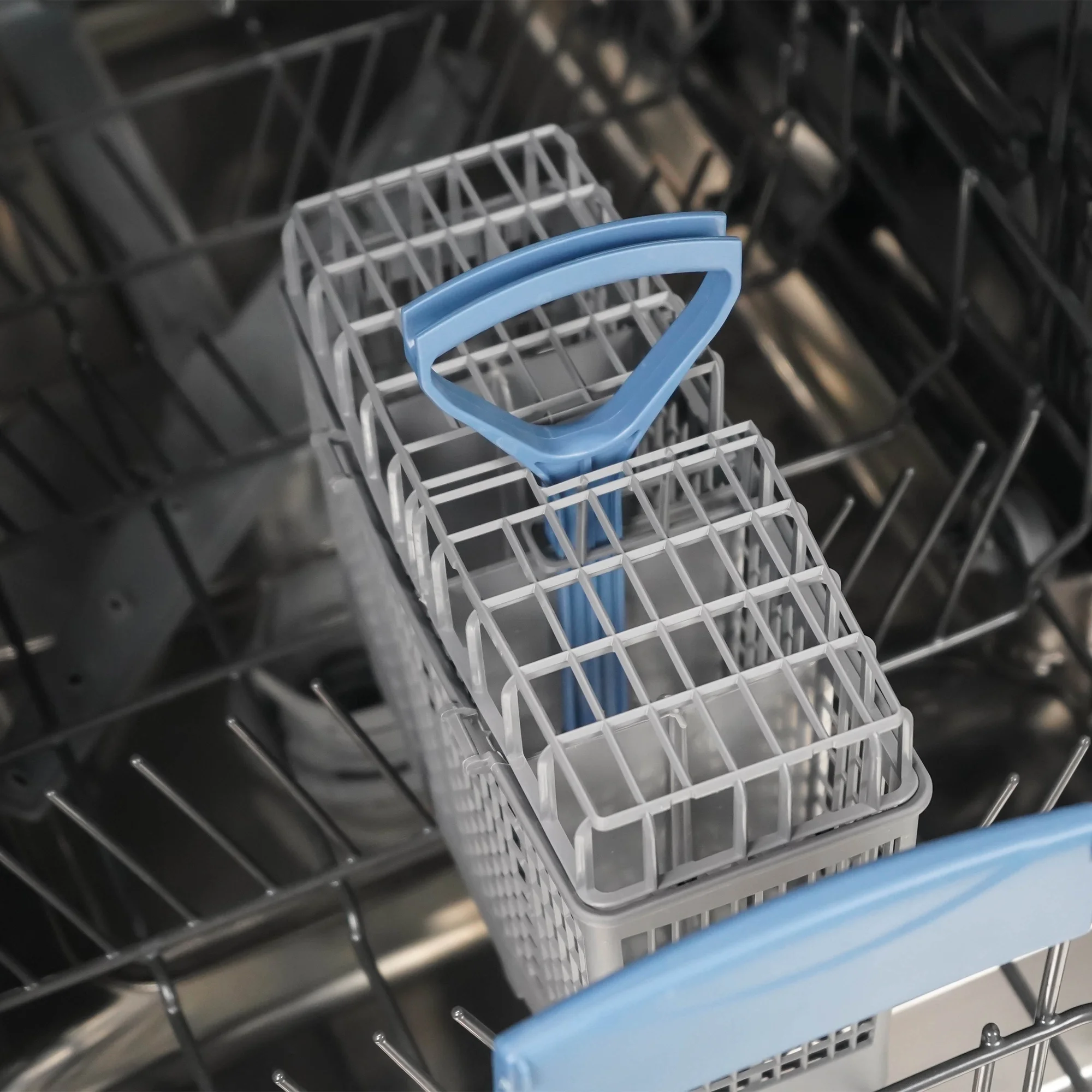 Danby DDW18D1ESS 18" Wide Built-in Dishwasher in Stainless Steel - Image 8